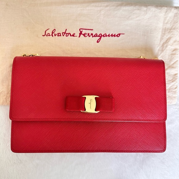 SALVATORE FERRAGAMO VERA SHOULDER BAG - Picture 3 of 10